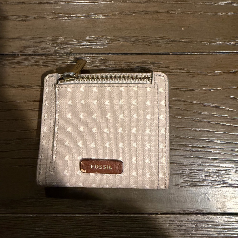Fossil Light Tan Wallet with Dot Pattern